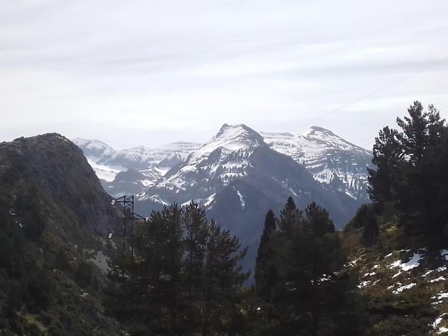 Apartament Atico La Flor Del Sol Canfranc Zewnętrze zdjęcie